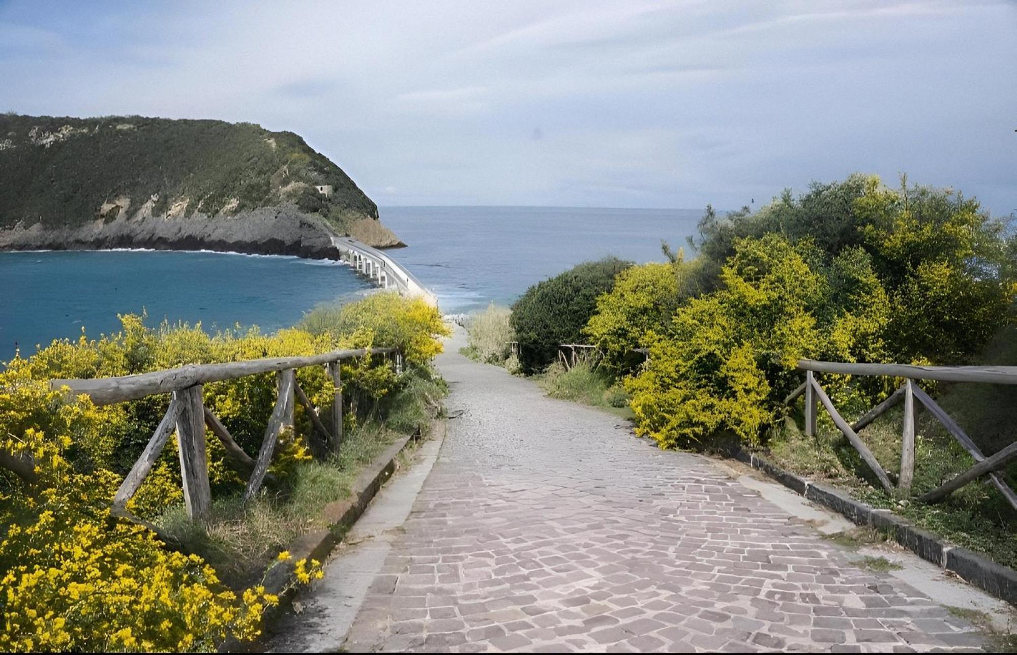 Sonnino B&B Прочида Екстериор снимка